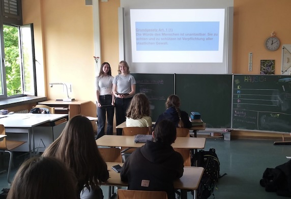 Verfassungsviertelstunde